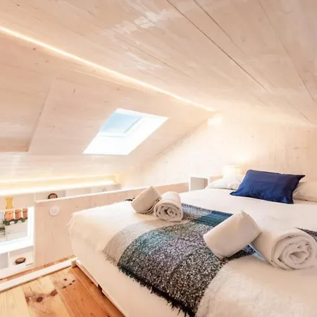 Alfama's Charm Лиссабон